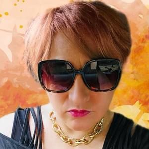 Meet your Posher, Christine